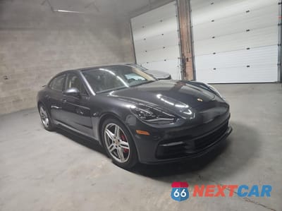 2018 PORSCHE PANAMERA 4 WPA0AA2A73JL10427 - główne zdjęcie licytacji z USA - miniatura