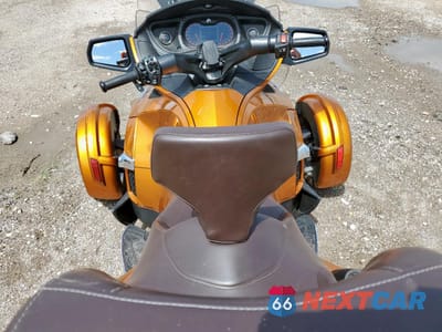 Zdjęcie 6 z 8 samochodu: 2014 CAN-AM SPYDER ROADSTER RT VIN:2BXNBDD18EV005977 - miniatura