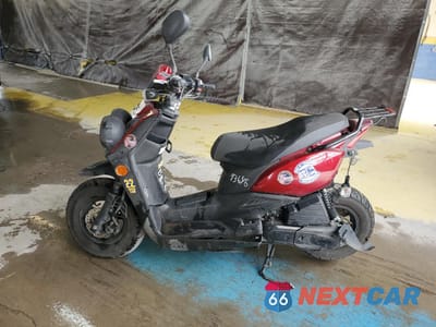 Trzecie zdjęcie samochodu z tyłu: 2017 YAMAHA YW50 F VIN:RKRSA43A3HA124618 - miniatura