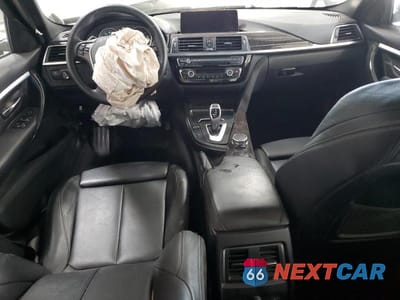 Zdjęcie 8 z 13 samochodu: 2016 BMW 328 XI SULEV VIN:WBA8E3C55GK501183 - miniatura
