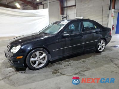 2005 MERCEDES-BENZ C 320 WDBRF64J85F557964 - główne zdjęcie licytacji z USA - miniatura
