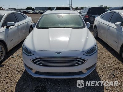 Piąte zdjęcie samochodu w środku: 2018 FORD FUSION SE HYBRID VIN:3FA6P0LUXJR171608 - miniatura