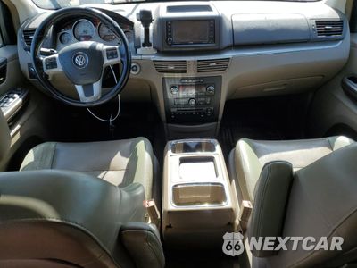 Zdjęcie 8 z 13 samochodu: 2012 VOLKSWAGEN ROUTAN SEL VIN:2C4RVACG6CR294179 - miniatura