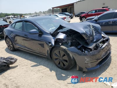 Czwarte zdjęcie samochodu z boku: 2022 TESLA MODEL S VIN:5YJSA1E52NF486951 - miniatura