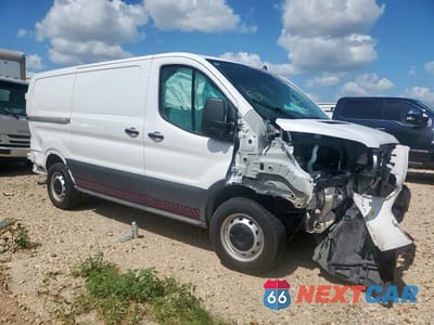 Czwarte zdjęcie samochodu z boku: 2023 FORD TRANSIT T-150 VIN:1FTYE1Y88PKB98491 - miniatura