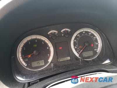 Zdjęcie 9 z 13 samochodu: 2005 VOLKSWAGEN JETTA GL VIN:3VWRK69M25M064648 - miniatura