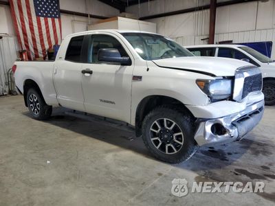 Czwarte zdjęcie samochodu z boku: 2008 TOYOTA TUNDRA DOUBLE CAB VIN:5TFBV54158X051703 - miniatura