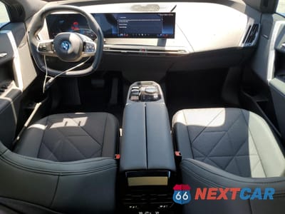 Zdjęcie 8 z 15 samochodu: 2024 BMW IX XDRIVE50 VIN:WB523CF08RCN90769 - miniatura