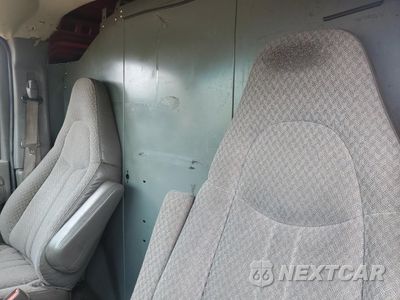 Zdjęcie 11 z 15 samochodu: 2004 CHEVROLET EXPRESS G3500 VIN:1GCHG35U141188913 - miniatura