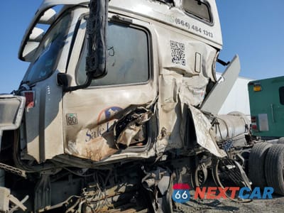 Zdjęcie 9 z 10 samochodu: 2012 VOLVO VN VNL VIN:4V4NC9TH9CN561487 - miniatura
