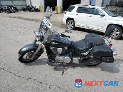 Trzecie zdjęcie samochodu z tyłu: 2021 KAWASAKI VN900 D VIN:JKAVN2D12MA066257 - miniatura