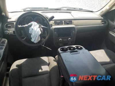 Zdjęcie 8 z 13 samochodu: 2014 CHEVROLET TAHOE POLICE VIN:1GNLC2E05ER220222 - miniatura