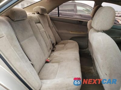 Zdjęcie 10 z 13 samochodu: 2003 TOYOTA CAMRY LE VIN:4T1BE32K83U233899 - miniatura