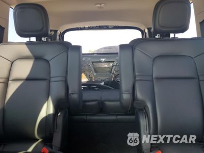 Zdjęcie 10 z 13 samochodu: 2024 LINCOLN AVIATOR VIN:5LM5J6XC8RGL03949 - miniatura