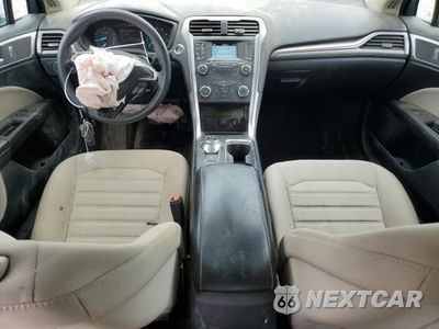 Zdjęcie 8 z 13 samochodu: 2020 FORD FUSION S VIN:3FA6P0G71LR222503 - miniatura