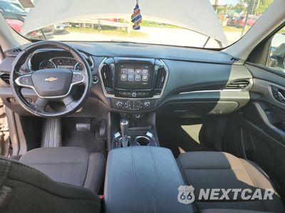 Zdjęcie 9 z 11 samochodu: 2019 CHEVROLET TRAVERSE LT VIN:1GNERGKW9KJ105548 - miniatura