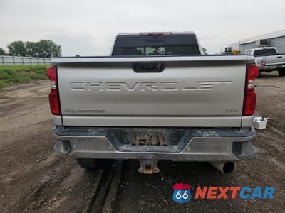 Zdjęcie 6 z 12 samochodu: 2020 CHEVROLET SILVERADO K3500 LTZ VIN:1GC4YUEY7LF153976 - miniatura