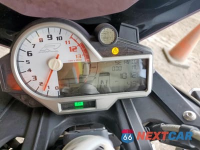 Zdjęcie 7 z 9 samochodu: 2016 BMW S 1000 R VIN:WB10D1205GZ696736 - miniatura