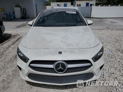 Piąte zdjęcie samochodu w środku: 2019 MERCEDES-BENZ A 220 VIN:WDD3G4EB4KW012801 - miniatura