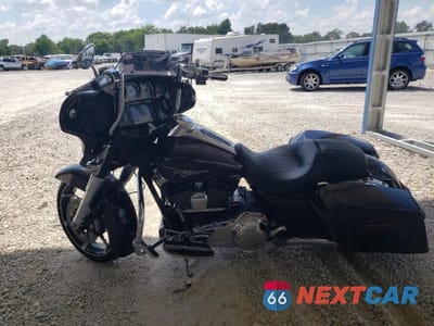 Trzecie zdjęcie samochodu z tyłu: 2014 HARLEY-DAVIDSON FLHXS STREET GLIDE SPECIAL VIN:1HD1KRM19EB676141 - miniatura