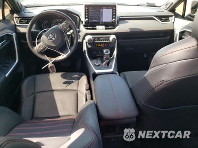 Zdjęcie 8 z 13 samochodu: 2022 TOYOTA RAV4 PRIME XSE VIN:JTMFB3FV7ND086318 - miniatura