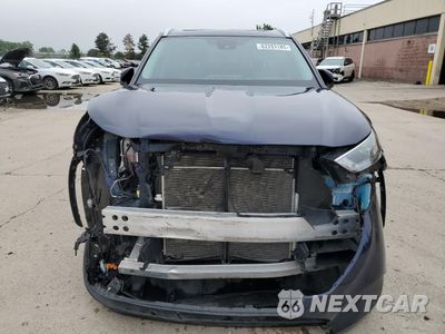 Piąte zdjęcie samochodu w środku: 2022 TOYOTA HIGHLANDER XLE VIN:5TDHZRBH4NS574864 - miniatura