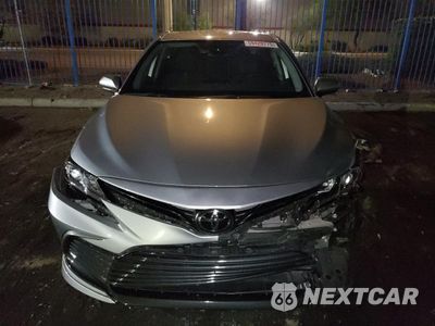 Piąte zdjęcie samochodu w środku: 2024 TOYOTA CAMRY LE VIN:4T1C11AK6RU895284 - miniatura