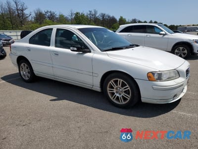 Czwarte zdjęcie samochodu z boku: 2008 VOLVO S60 2.5T VIN:YV1RH592282677739 - miniatura