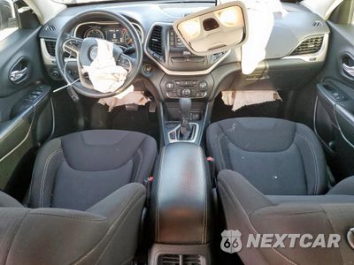 Zdjęcie 8 z 13 samochodu: 2015 JEEP CHEROKEE LATITUDE VIN:1C4PJLCB3FW628585 - miniatura