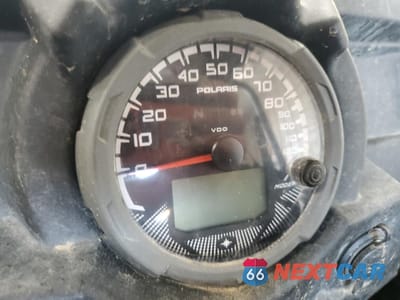 Zdjęcie 8 z 10 samochodu: 2016 POLARIS RZR 4 900 EPS VIN:4XAVCE872GB674698 - miniatura