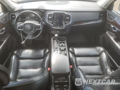 Zdjęcie 8 z 13 samochodu: 2017 VOLVO XC90 T6 VIN:YV4A22PK0H1147147 - miniatura