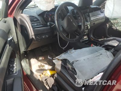 Zdjęcie 8 z 12 samochodu: 2018 CHRYSLER 300 S VIN:2C3CCABG7JH175030 - miniatura