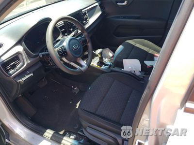 Zdjęcie 7 z 12 samochodu: 2019 KIA RIO S VIN:3KPA24AB0KE221095 - miniatura