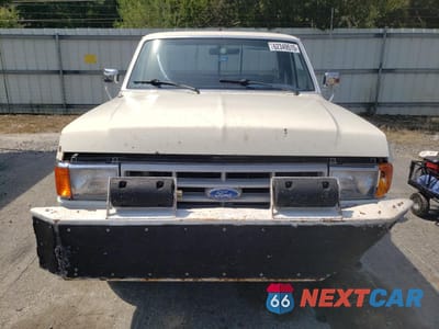 Piąte zdjęcie samochodu w środku: 1991 FORD F250 VIN:1FTHF25H2MNB08737 - miniatura