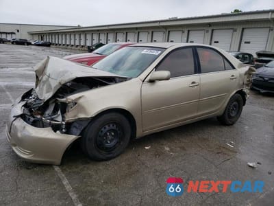 2003 TOYOTA CAMRY LE 4T1BE32K83U233899 - główne zdjęcie licytacji z USA - miniatura