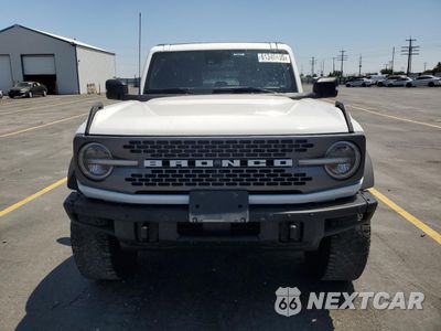 Piąte zdjęcie samochodu w środku: 2023 FORD BRONCO BASE VIN:1FMEE5DP2PLB39031 - miniatura