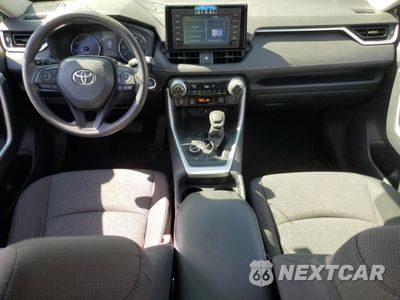 Zdjęcie 8 z 14 samochodu: 2019 TOYOTA RAV4 XLE VIN:JTMRWRFVXKD012312 - miniatura