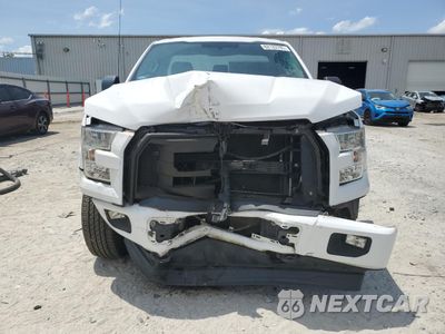 Piąte zdjęcie samochodu w środku: 2017 FORD F150 VIN:1FTMF1E83HKD38593 - miniatura