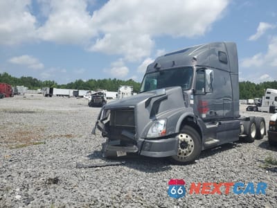 Drugie zdjęcie samochodu z przodu: 2012 VOLVO VN VNL VIN:4V4NC9EH1CN557253 - miniatura