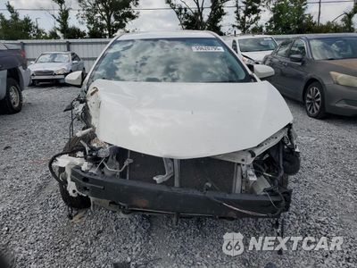 Piąte zdjęcie samochodu w środku: 2019 TOYOTA COROLLA L VIN:5YFBURHE6KP945688 - miniatura