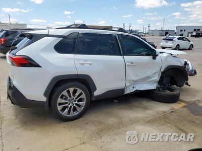 Trzecie zdjęcie samochodu z tyłu: 2023 TOYOTA RAV4 XLE PREMIUM VIN:2T3C1RFVXPW282221 - miniatura