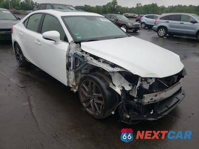 Czwarte zdjęcie samochodu z boku: 2016 LEXUS IS 200T VIN:JTHBA1D23G5038423 - miniatura