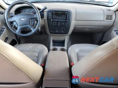 Zdjęcie 8 z 12 samochodu: 2002 FORD EXPLORER XLT VIN:1FMZU73EX2ZA42682 - miniatura
