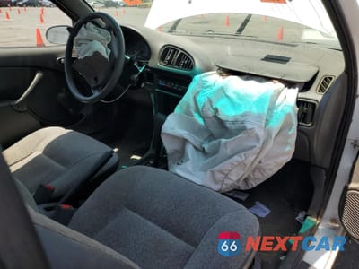 Zdjęcie 8 z 12 samochodu: 1998 SUZUKI SWIFT GA VIN:2S2AB21H7W6603208 - miniatura