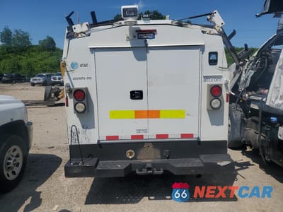 Zdjęcie 6 z 12 samochodu: 2013 CHEVROLET SILVERADO C3500 VIN:1GB3CZCG9DF151153 - miniatura