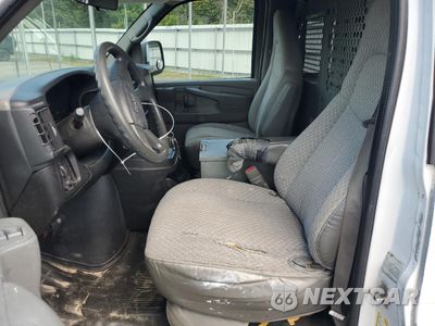 Zdjęcie 7 z 13 samochodu: 2007 GMC SAVANA G2500 VIN:1GTGG25V871176924 - miniatura