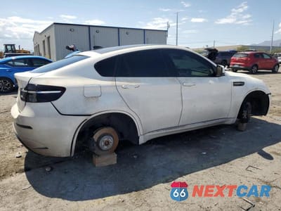 Trzecie zdjęcie samochodu z tyłu: 2011 BMW X6 M VIN:5YMGZ0C55BLK14003 - miniatura