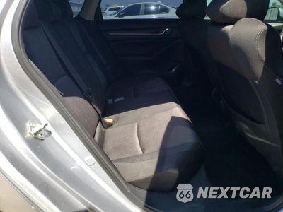 Zdjęcie 10 z 13 samochodu: 2020 HONDA ACCORD LX VIN:1HGCV1F10LA121373 - miniatura