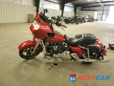 Trzecie zdjęcie samochodu z tyłu: 2019 HARLEY-DAVIDSON FLHX VIN:1HD1KBC11KB675280 - miniatura