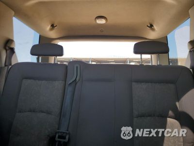 Zdjęcie 10 z 15 samochodu: 2004 SATURN VUE VIN:5GZCZ23D44S840160 - miniatura